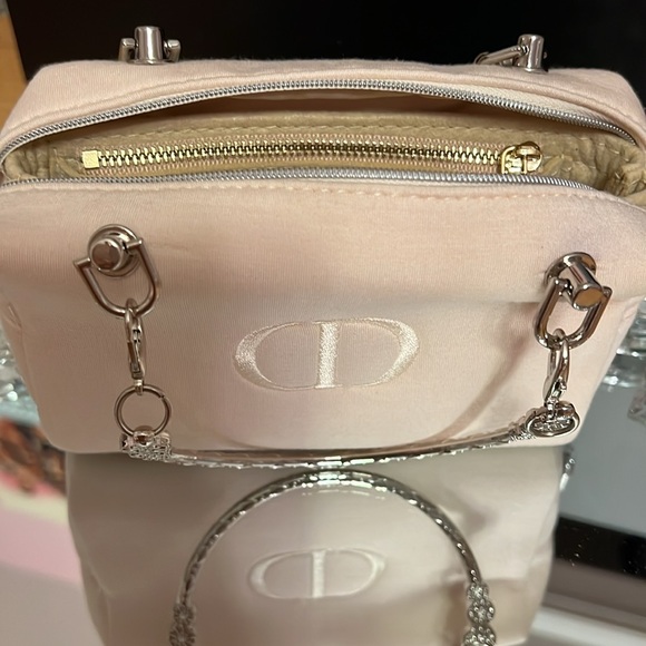 Dior Pouch w- Handles Attached & Organizer - Picture 7 of 8